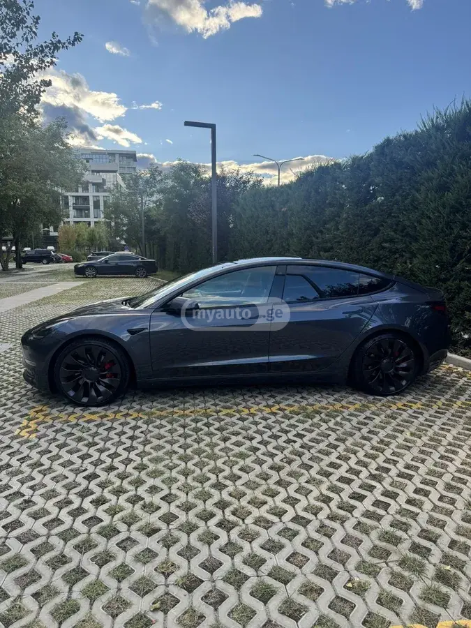 Tesla Model 3, миниатюра 5
