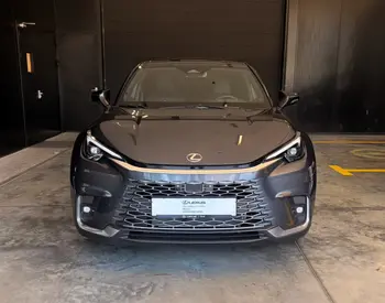 Lexus LBX 