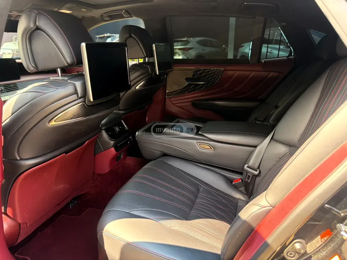 Lexus LS 500 h 