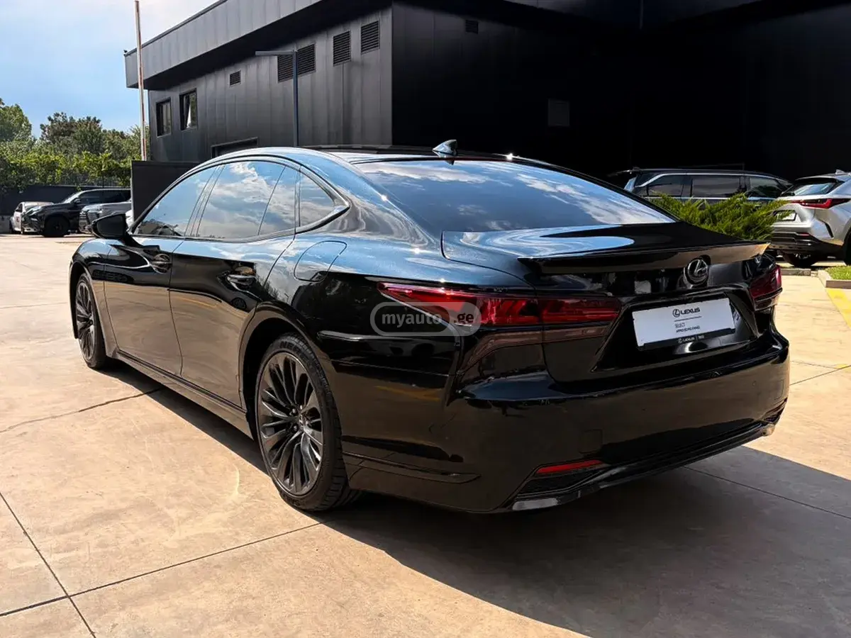 Lexus LS 500 h 