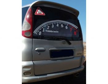 TOYOTA Fun Cargo 1999-2006 - 1