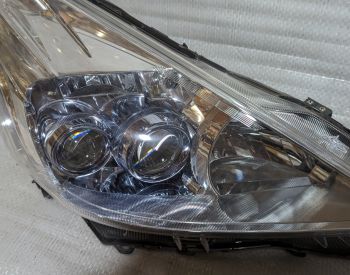 TOYOTA Prius V 2011-2014 - 5