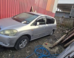 TOYOTA Ipsum 2000 2.0 - 2