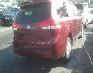 TOYOTA Sienna 2021-2025