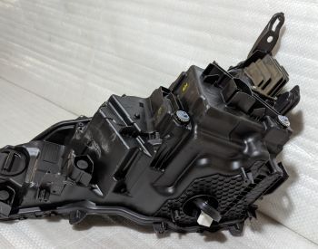LEXUS UX 200 2018-2021 - 12