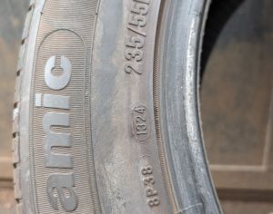 R18 235/55 All Seasons - 3