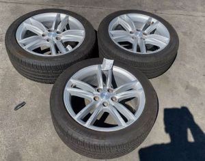R18 TESLA Model S / Model 3 / Model Y - 2