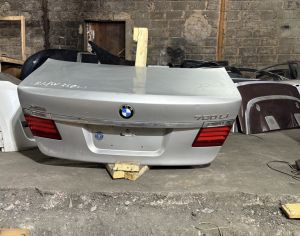BMW 750 2009-2016 - 2