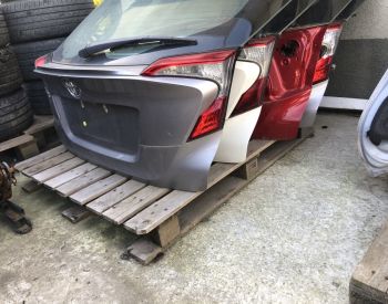 TOYOTA Camry 2017 2.5 - 6