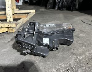 TESLA Model Y 2012-2018 - 6