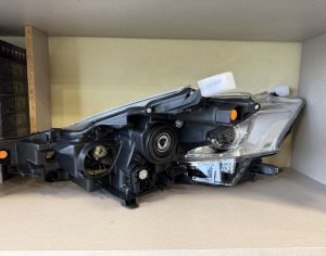 TOYOTA Prius V 2011-2019 - 4