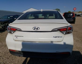 HYUNDAI Sonata 2015 2.0 - 12