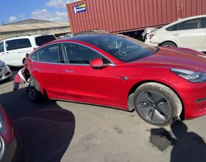 TESLA Model 3 2020 0.1 - 2