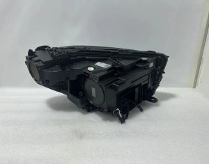 MERCEDES-BENZ GLC 300 2023-2025 - 4