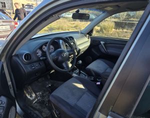 TOYOTA RAV 4 2003 2.0 - 3