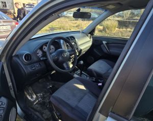 TOYOTA RAV 4 2003 2.0 - 4