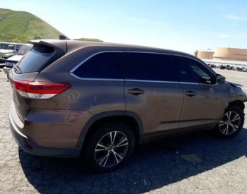 TOYOTA Highlander 2018 3.5 - 6