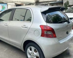 TOYOTA Vitz 2005-2010