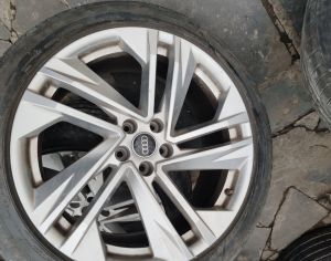 R18 AUDI Q5 2024 - 1