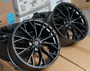R18 AUDI Q3 2024-2026 - 2