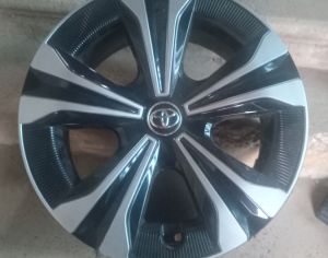TOYOTA bz4x 2022-2026 - 1