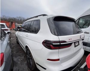 BMW X7 2024 4.4
