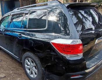 Toyota Highlander 3.5 ბენზინი 2013 წლიანი