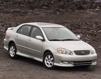 TOYOTA Corolla 2011 1.8 - 7