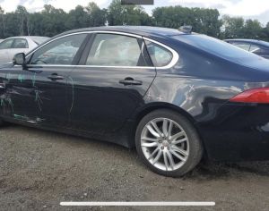 JAGUAR XF 2018 3.0 - 4