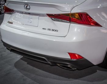 LEXUS IS 200 2017-2019 - 3