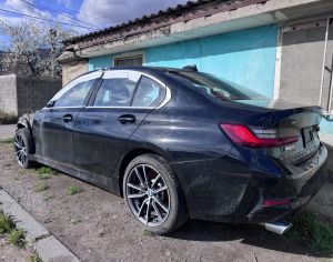 BMW 330 2020 2.0 - 1