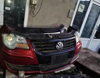 VOLKSWAGEN Touran 2009 1.4 - 5