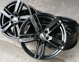 R18 AUDI A3 / A4 / Allroad / S8 - 1