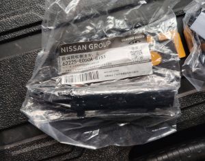 NISSAN Tiida 2004-2011