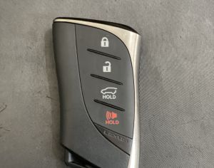 გასაღების როგრამირება Lexus UX გასაღები key ключи