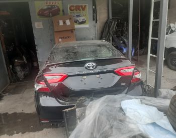 TOYOTA Camry 2018 2.5 - 3