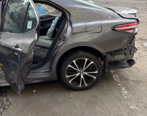 TOYOTA Camry 2018 2.5 - 4