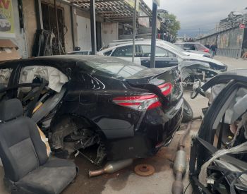 TOYOTA Camry 2018 2.5 - 5
