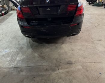 BMW 750 2014 4.4 - 2
