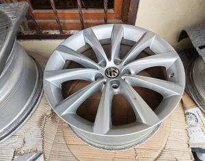 R15 VOLKSWAGEN Passat 2024 - 4