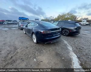 TESLA Model S 2014 0.1 - 6