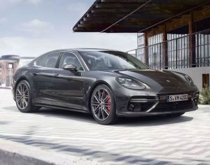 PORSCHE Panamera 2016-2025 - 4