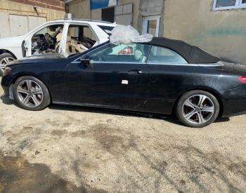 MERCEDES-BENZ E 400 2018 3.0 - 4