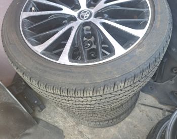 TOYOTA Camry 2018 2.5 - 3
