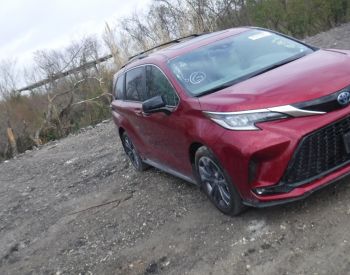 TOYOTA Sienna 2021 2.5 - 10