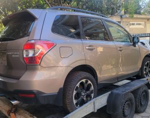 SUBARU Forester 2015 2.5 - 6
