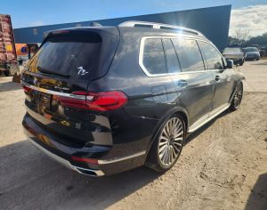 BMW X7 2020-2026