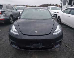 TESLA Model 3 2022 0.1 - 2