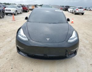 TESLA Model 3 2022 0.1 - 4