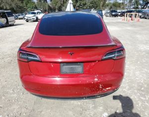 TESLA Model 3 2022 0.1 - 6